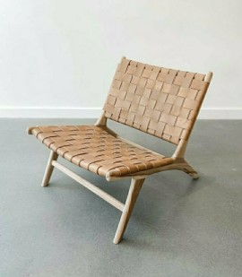 Mothan leather lounge chair